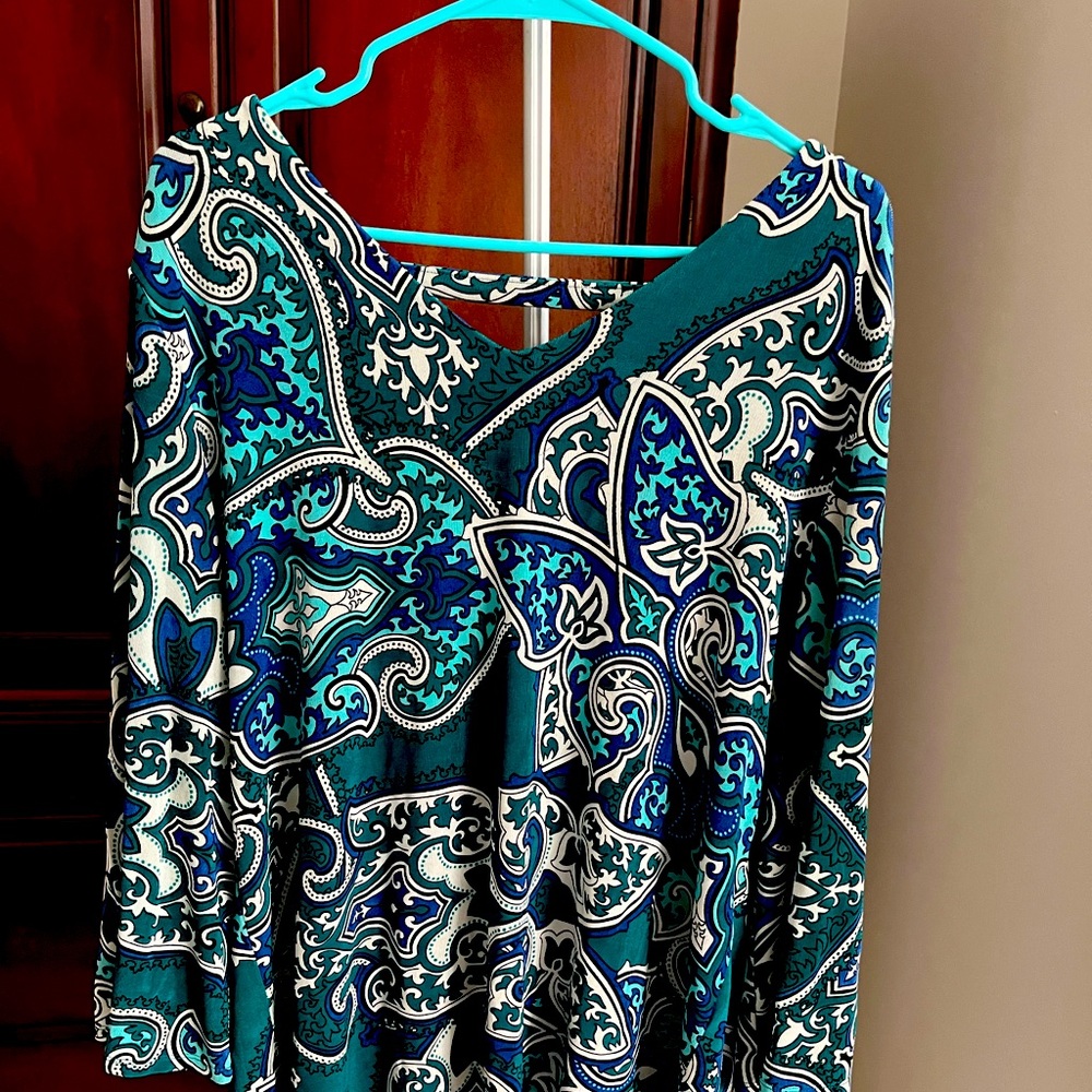 Chicos L (Size 2) reversible blouse. Wear front or back for a change of style